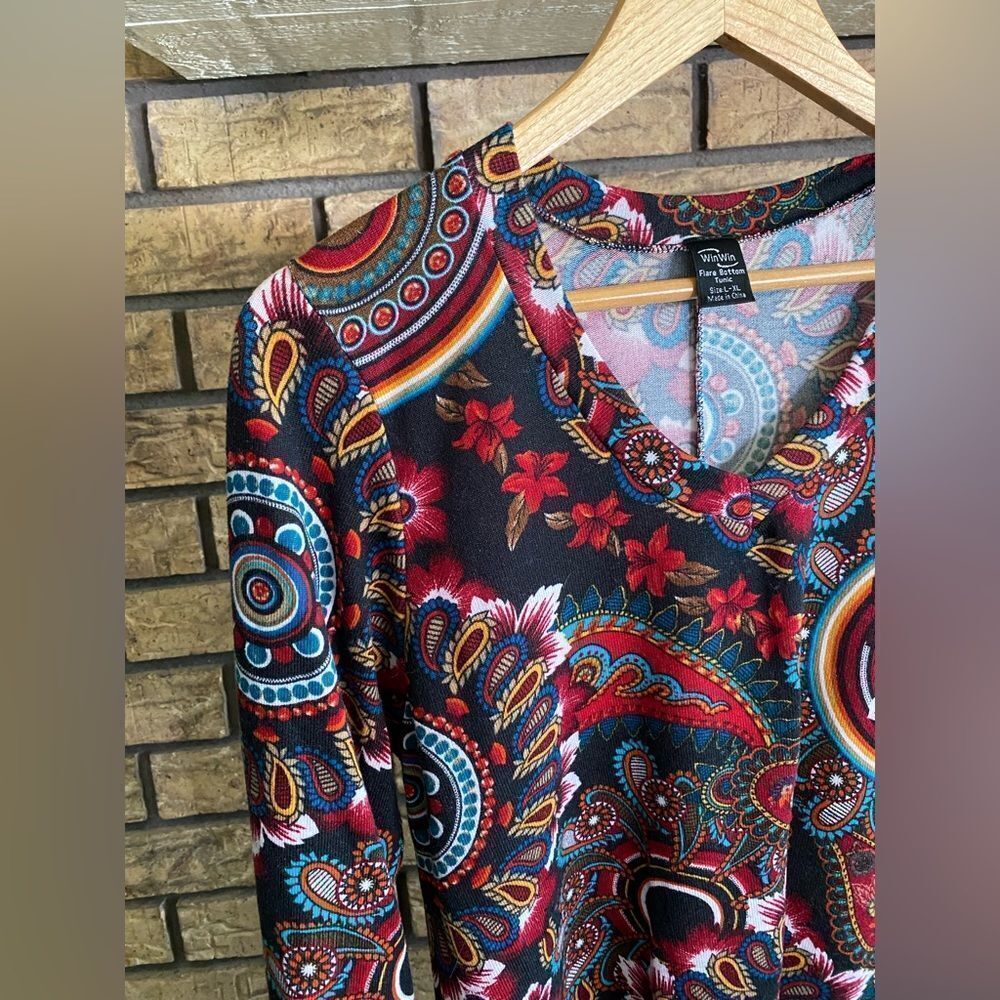 Win win button flowy flare tunic - Picture 4 of 7